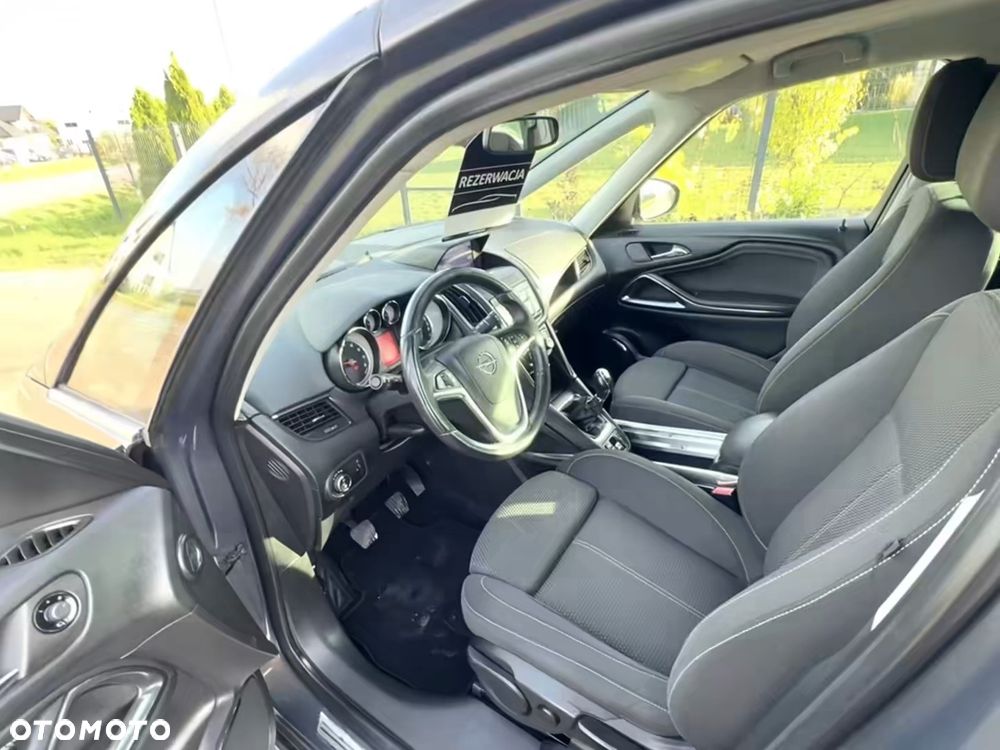 Opel Zafira - 9