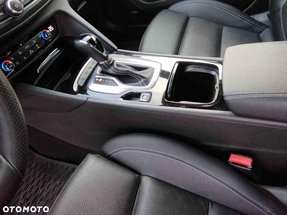 Opel Insignia 2.0 CDTI Elegance S&S - 9