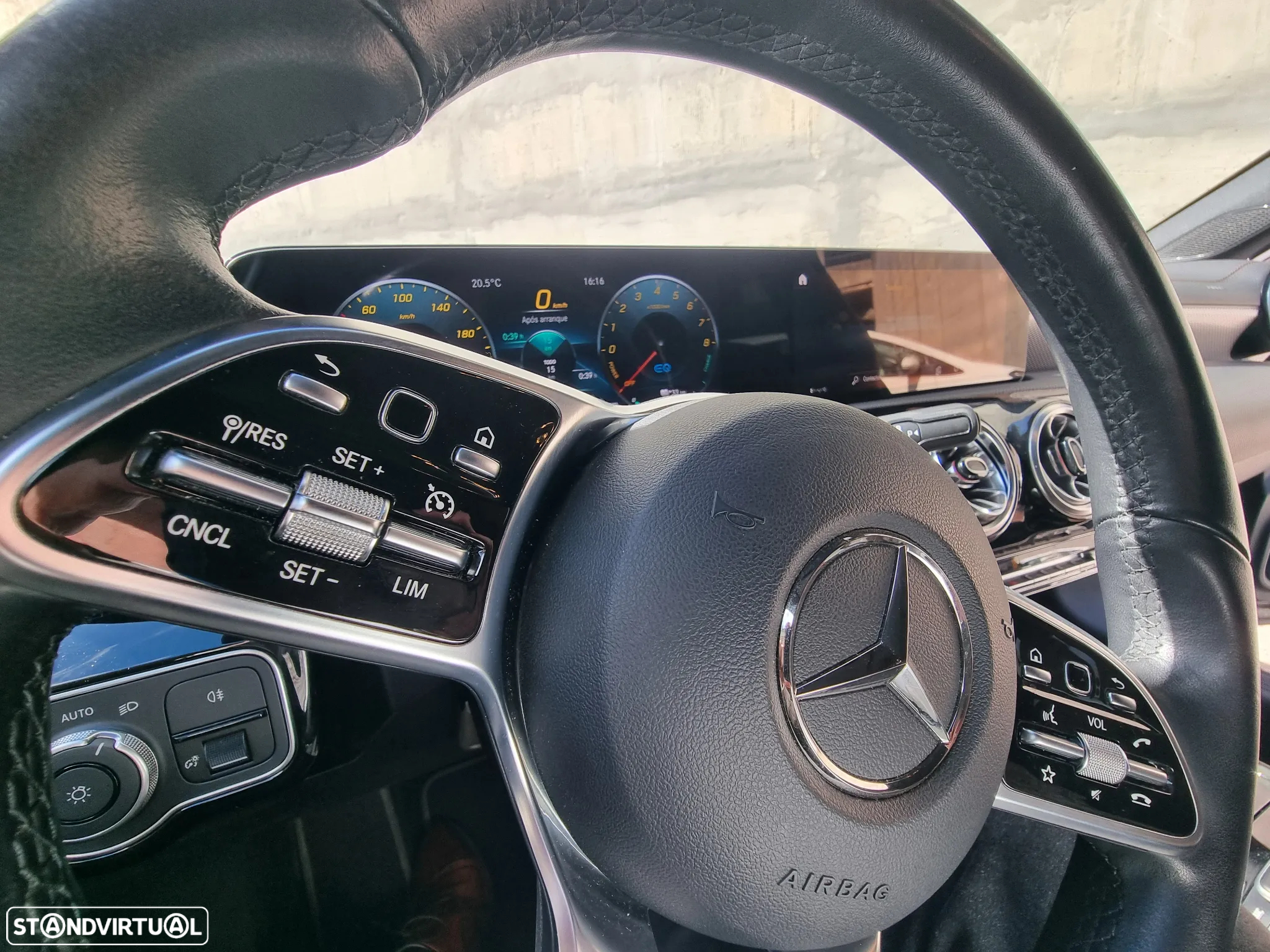Mercedes-Benz CLA 250 e Shooting Brake Progressive - 12