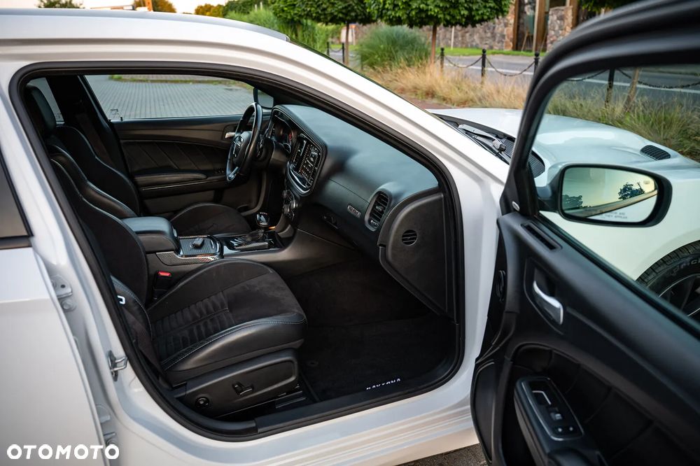 Dodge Charger 5.7 R/T Daytona - 35