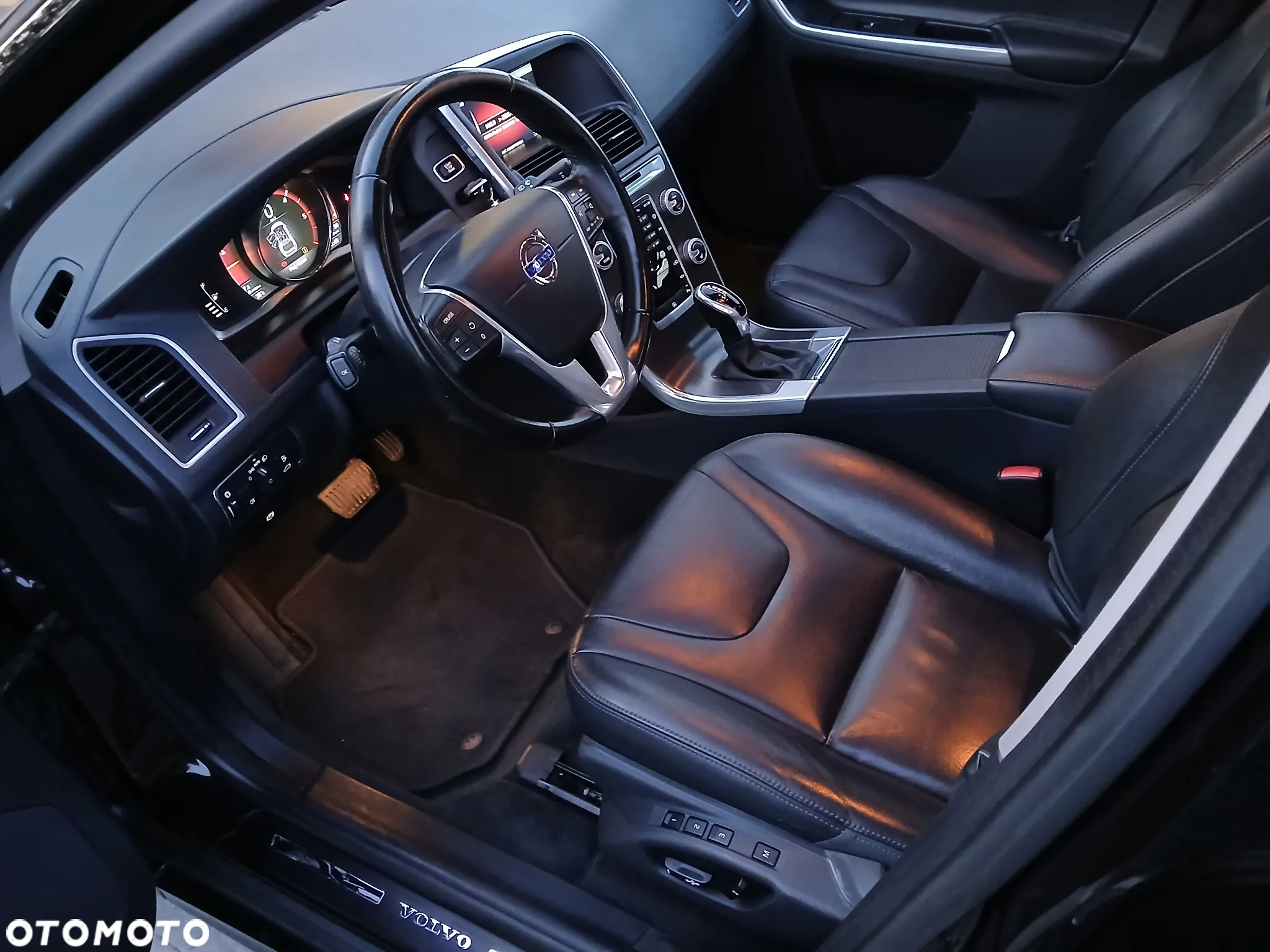 Volvo XC 60 D3 Drive-E Summum - 8