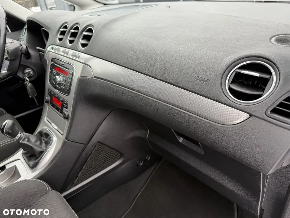 Ford S-Max 2.0 Champions Edition - 31