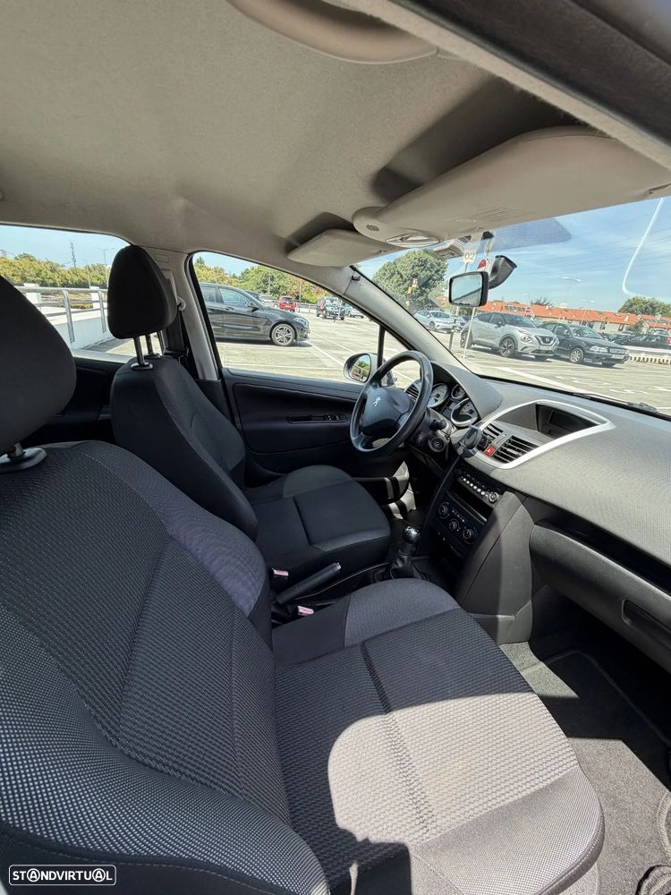 Peugeot 207 1.4 16V Active - 8