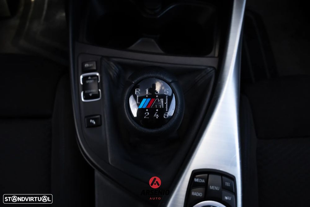 BMW 120 d xDrive Pack M - 35