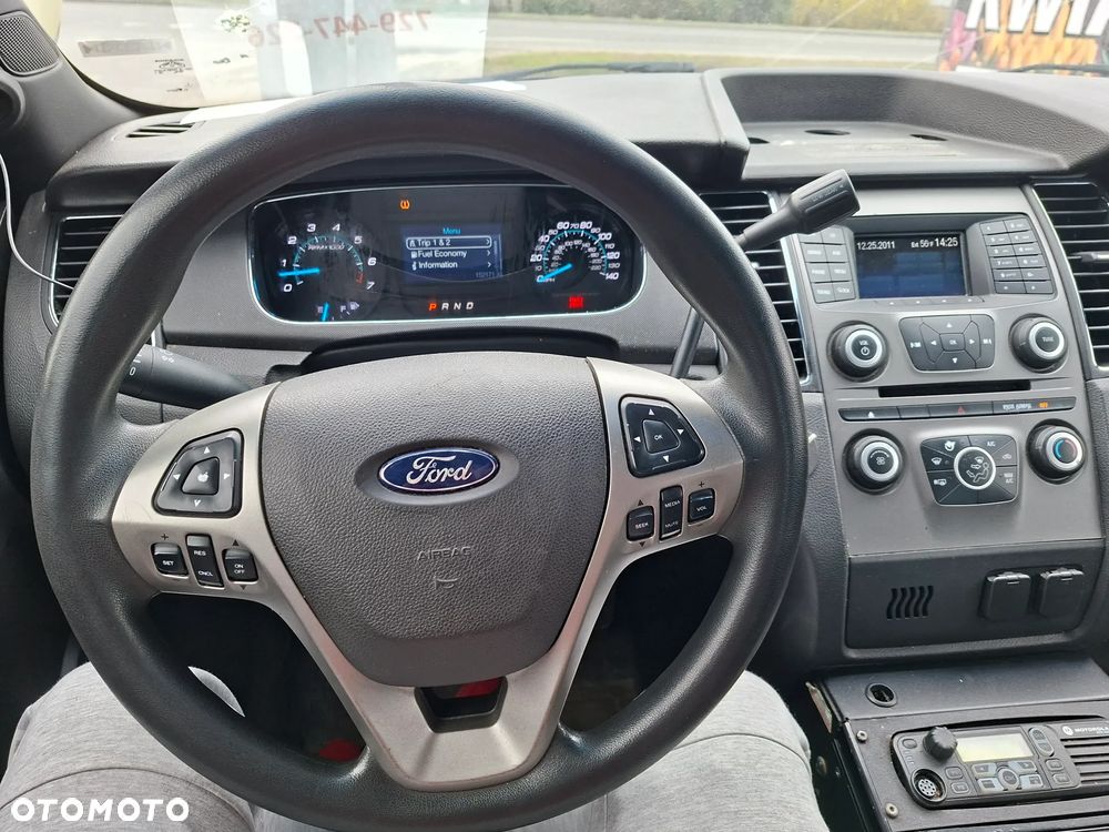 Ford Taurus - 2