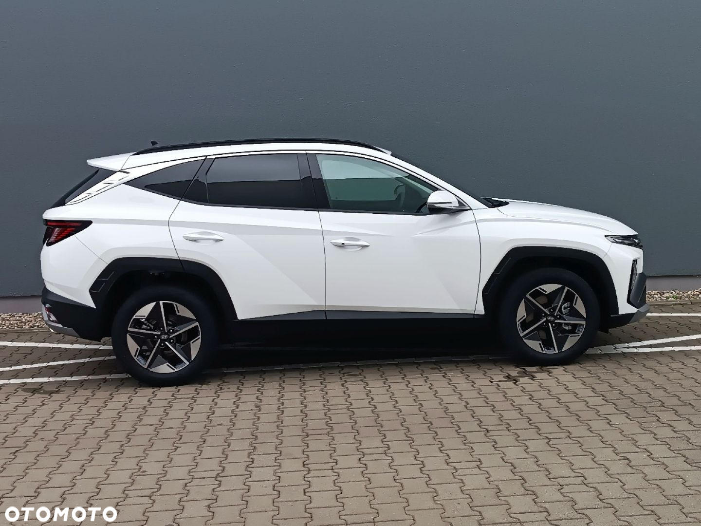 Hyundai Tucson - 8