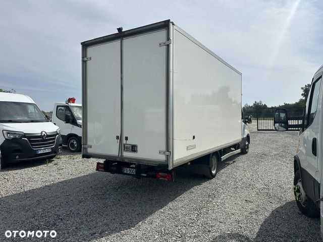 Iveco 35C18 hi-matic 5 metrów - 3