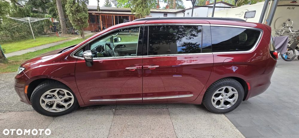 Chrysler Pacifica - 20