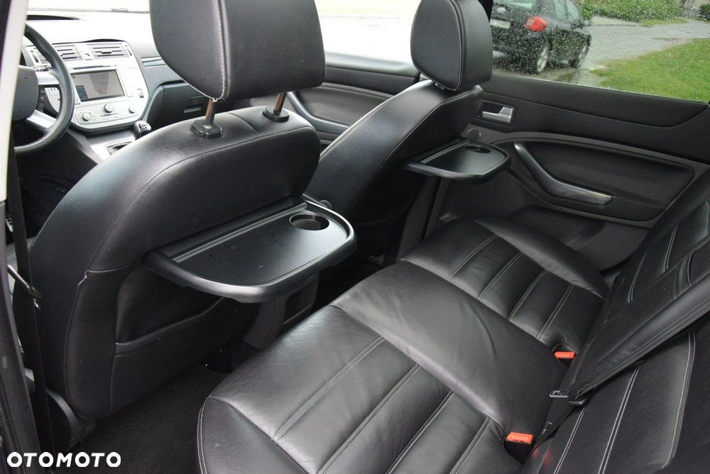 Ford Kuga - 35