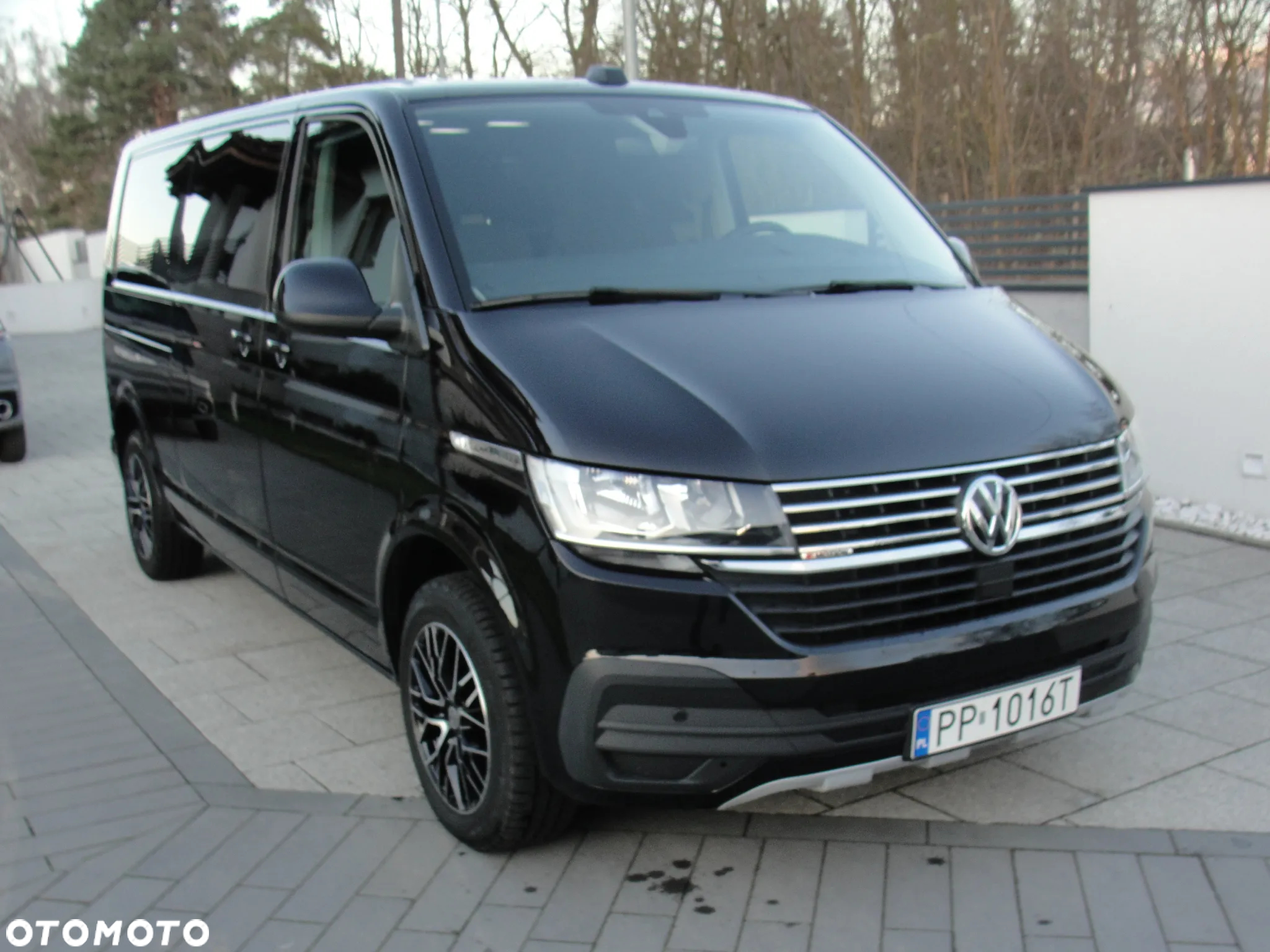 Volkswagen Caravelle 6.1 2.0 TDI L2 Highline 4Motion DSG - 4