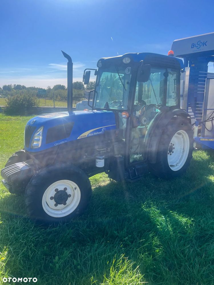 New Holland T4030N