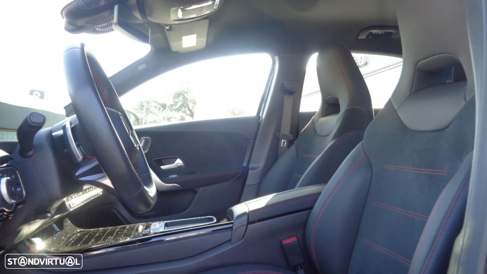 Mercedes-Benz A 250 e AMG Line - 8