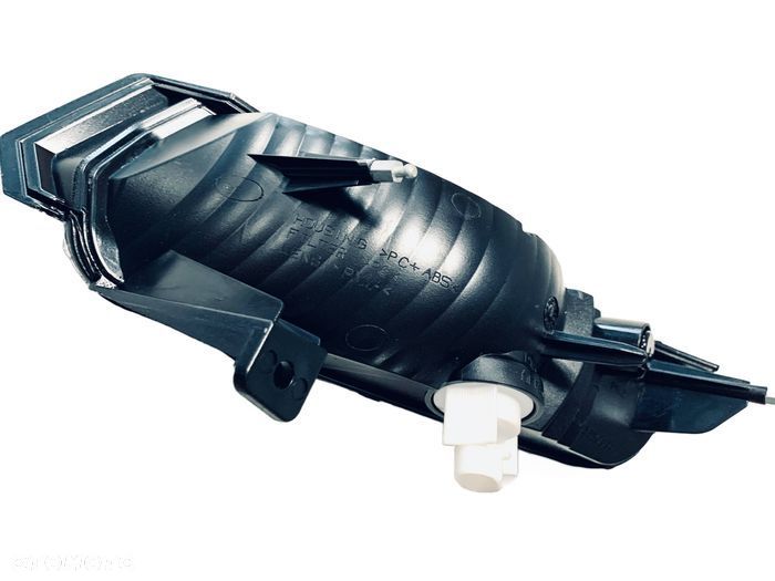 Kierunkowskaz lampa kierunkowskazu migacz w zderzaku prawy Iveco Daily - 3