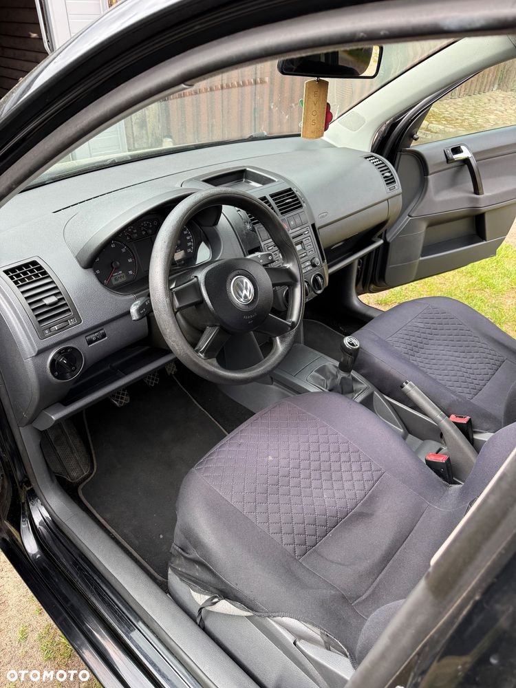 Volkswagen Polo - 8