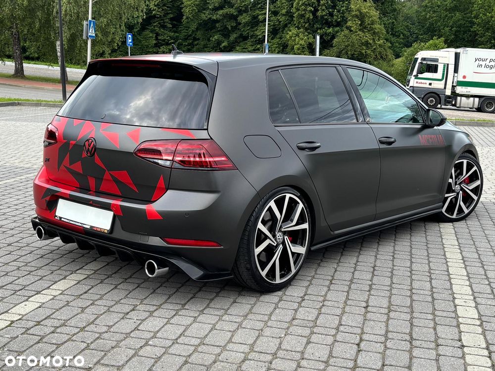 Volkswagen Golf GTI (BlueMotion Technology) DSG Performance - 4