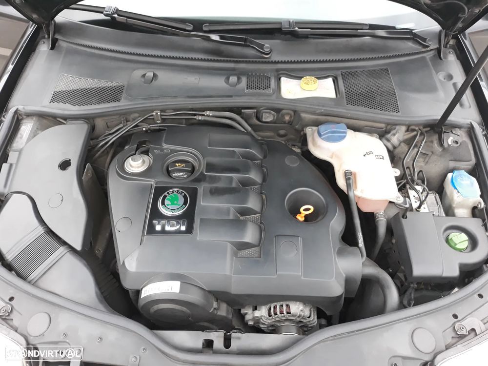 Skoda Superb 1,9 TDI Comfort - 14