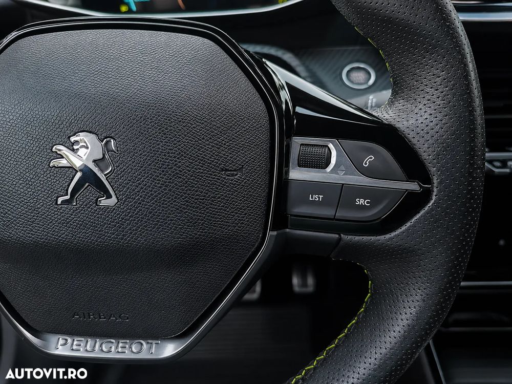 Peugeot 208 e-208 GT Pack - 30