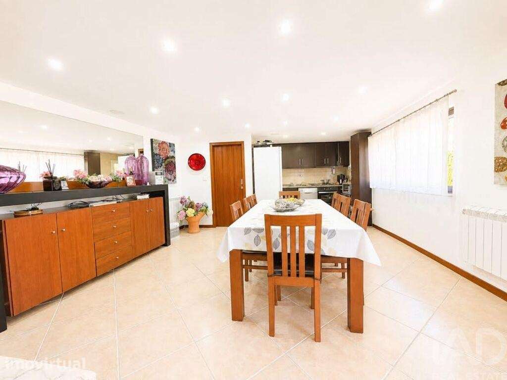 Casa / Villa em Amendoeira - Grande imagem: 3/31