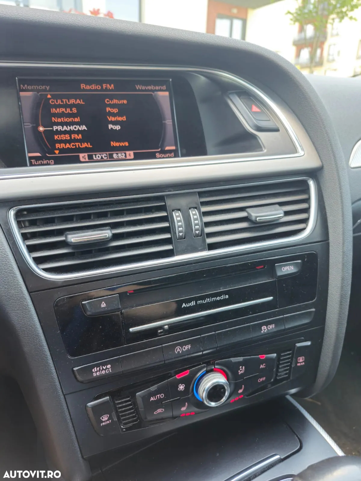 Audi A4 Avant 2.0 TDI DPF quattro S tronic Attraction - 11