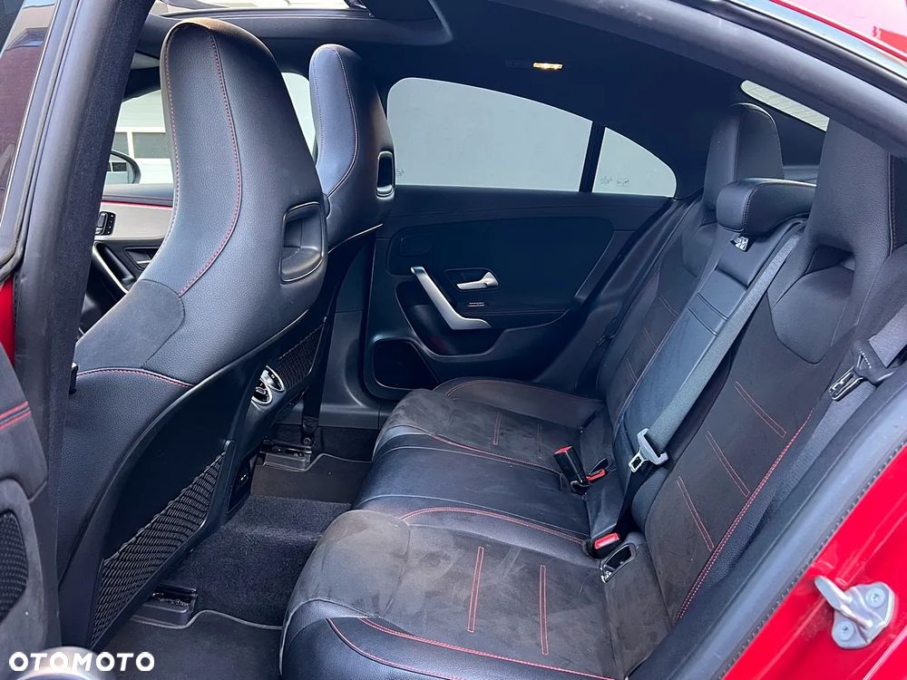 Mercedes-Benz CLA 200 AMG Line 7G-DCT - 14
