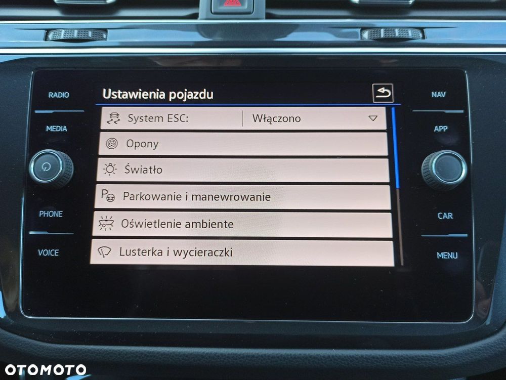 Volkswagen Tiguan - 25