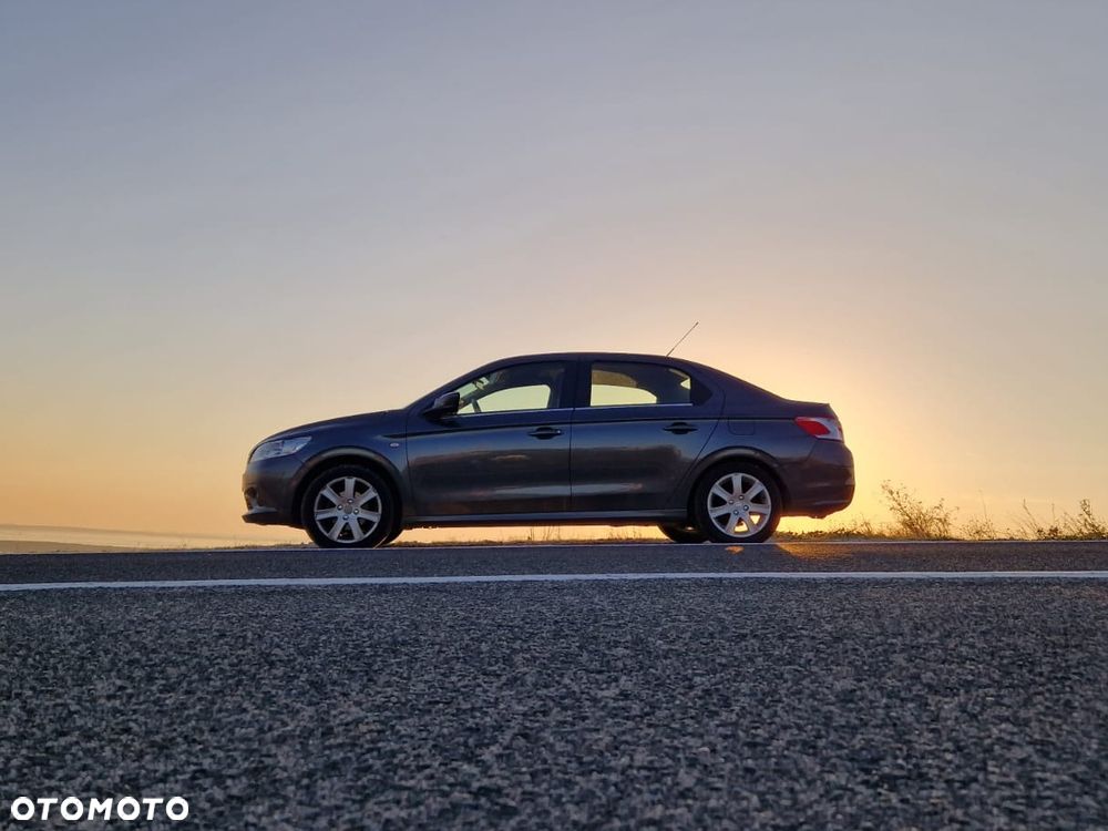 Peugeot 301 1.6 VTi Allure - 40