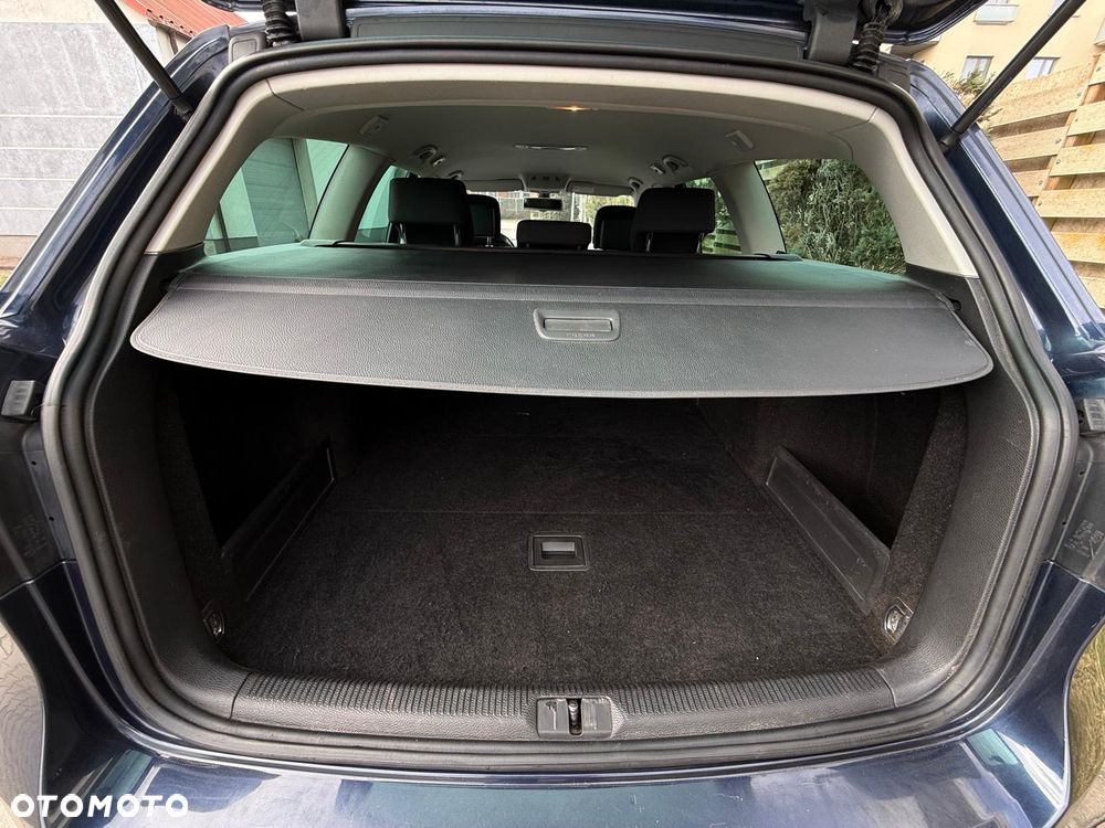 Volkswagen Passat 2.0 TDI SCR DSG Comfortline - 35