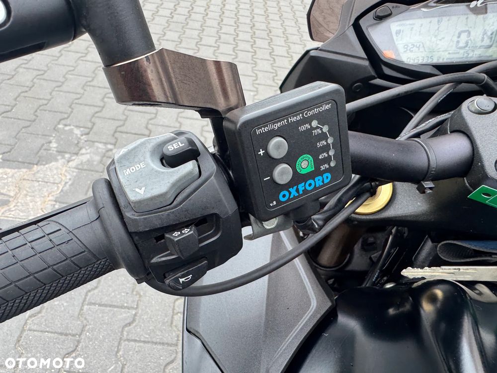 Suzuki GSX 1000 - 22