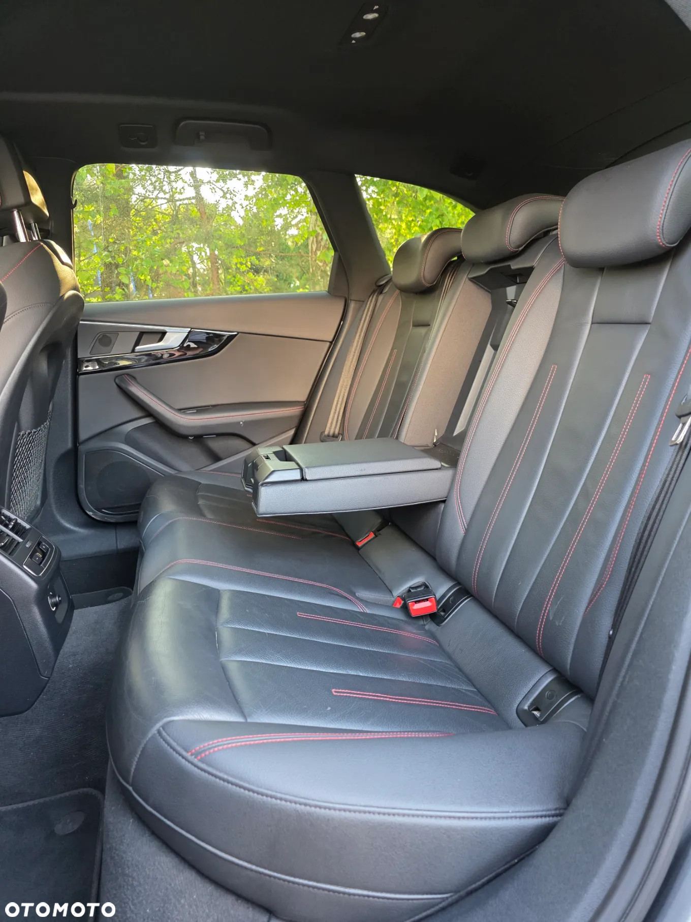 Audi A4 Avant 2.0 TDI ultra S tronic design - 32