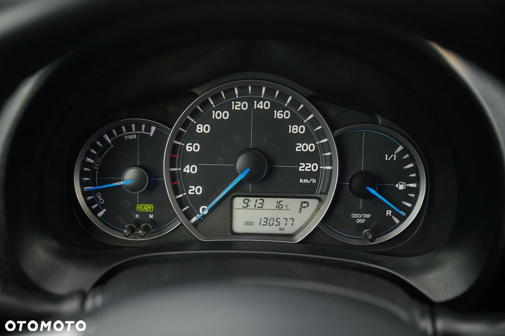 Toyota Yaris Hybrid 100 Premium EU6 - 29