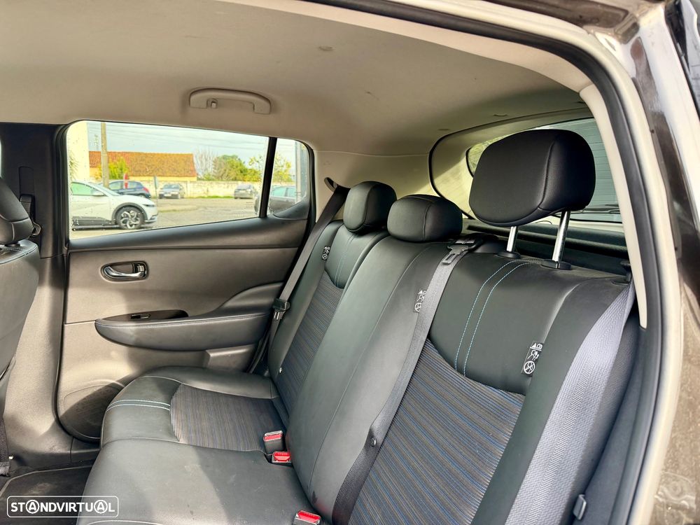 Nissan Leaf 40 kWh N-Connecta - 16