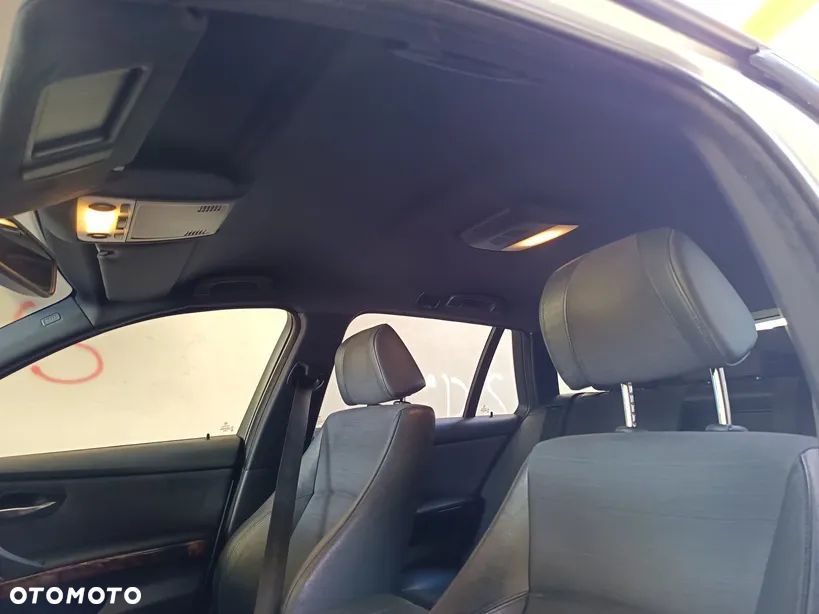 BMW Seria 3 320d - 4