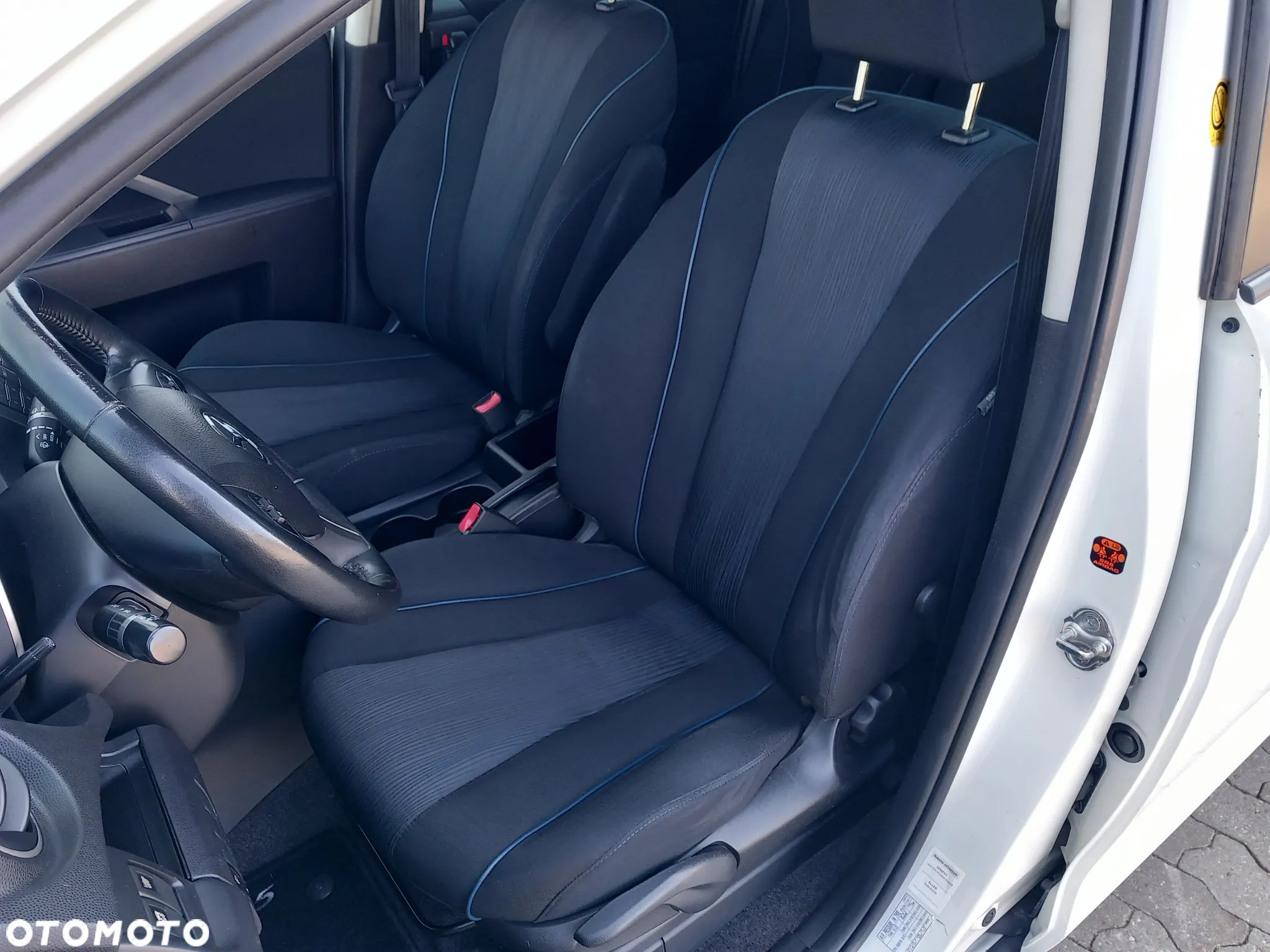 Mazda 5 2.0 MZR-DISI i-stop Sendo - 17