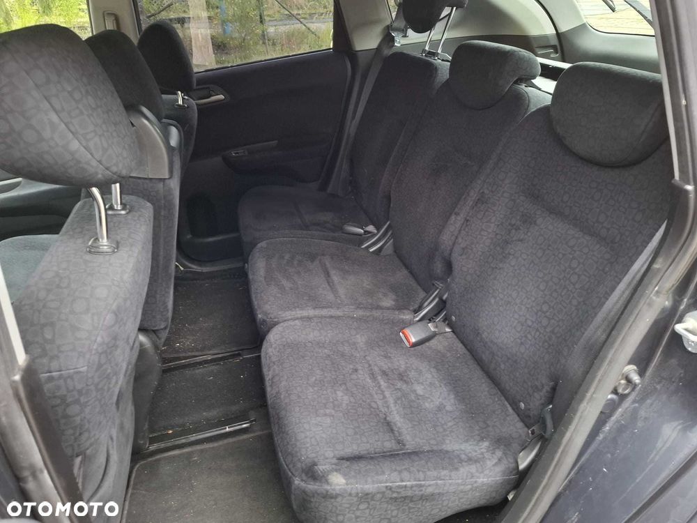 Honda FR-V - 8