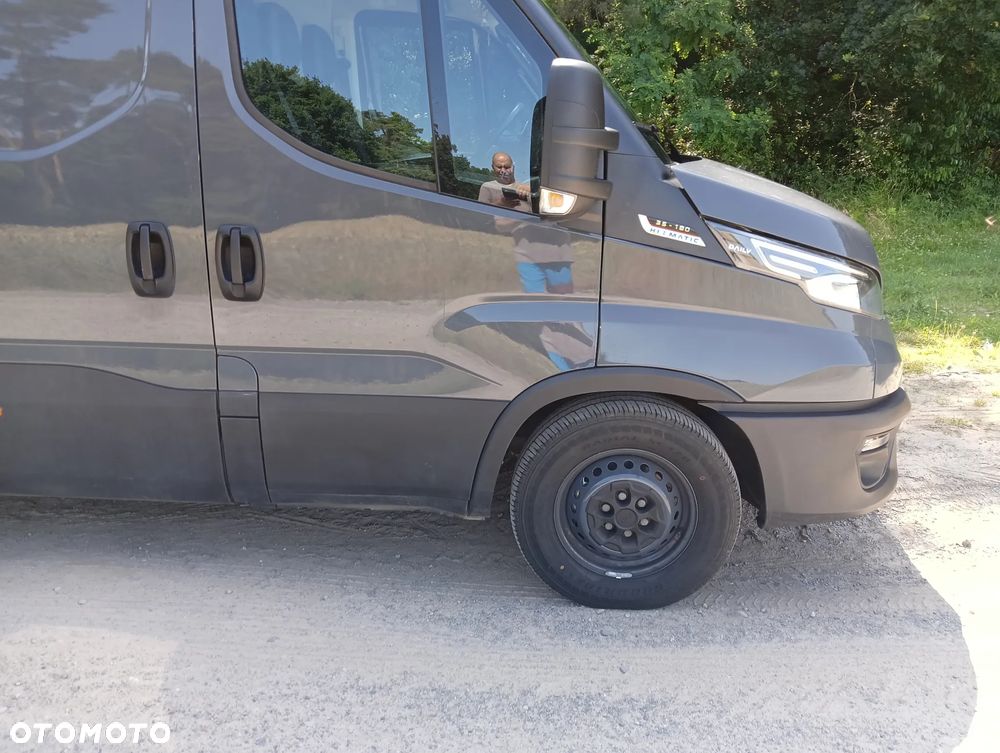 Iveco DAILY 35S18 - 8