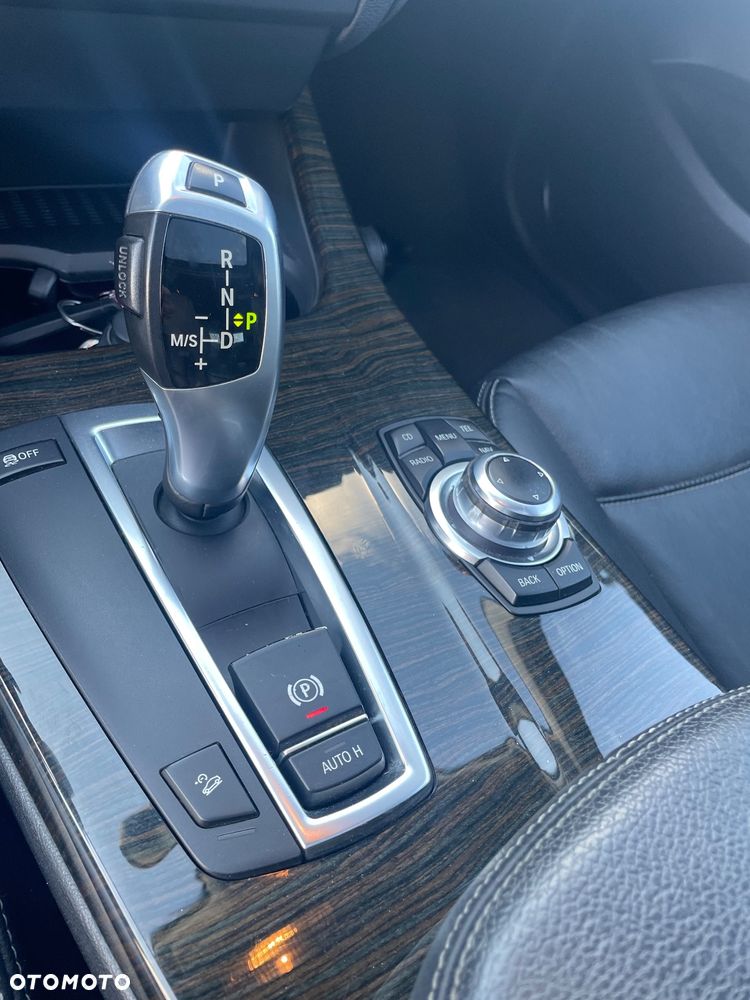 BMW X3 xDrive28i - 11