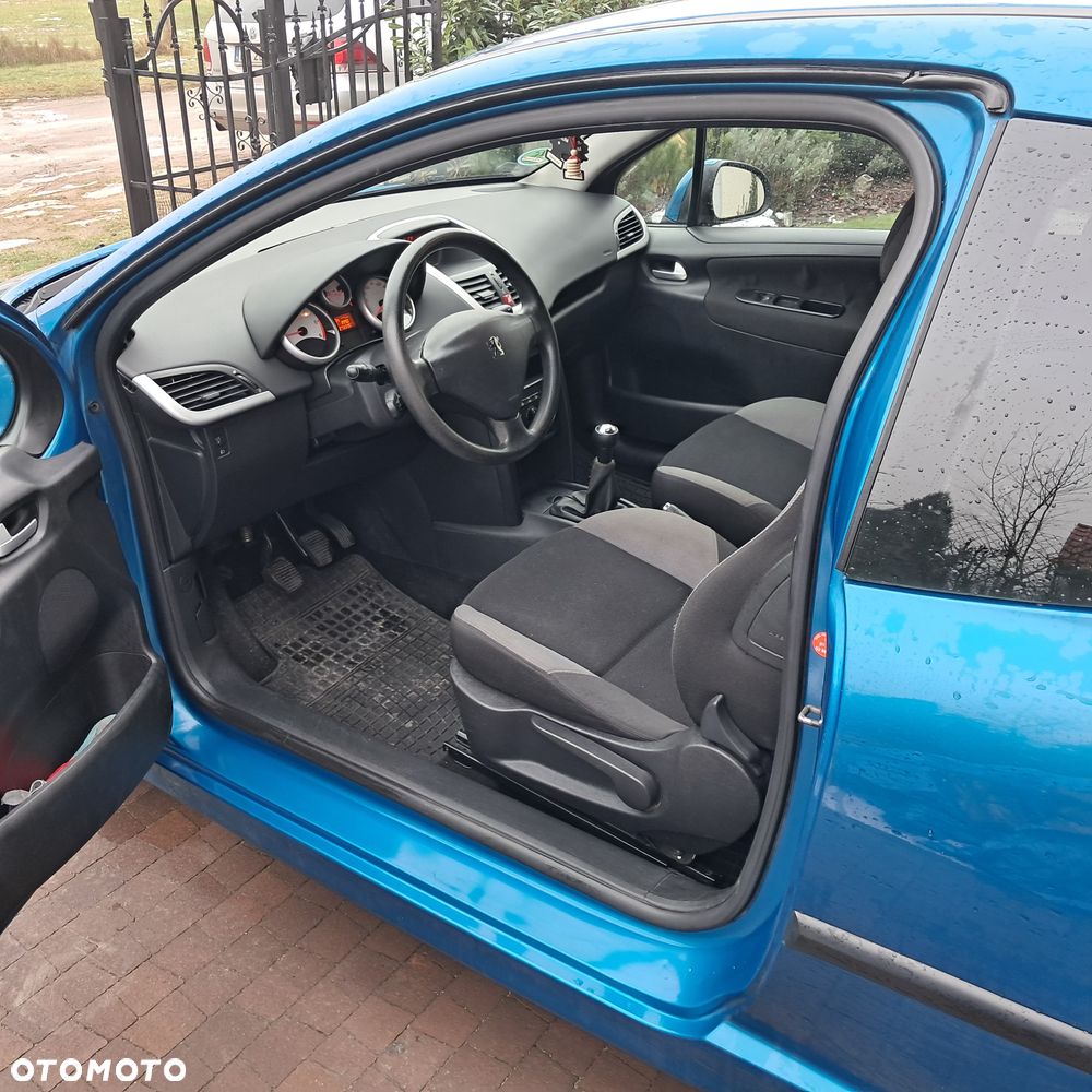 Peugeot 207 90 HDi FAP (Blue Lion) Urban Move - 6