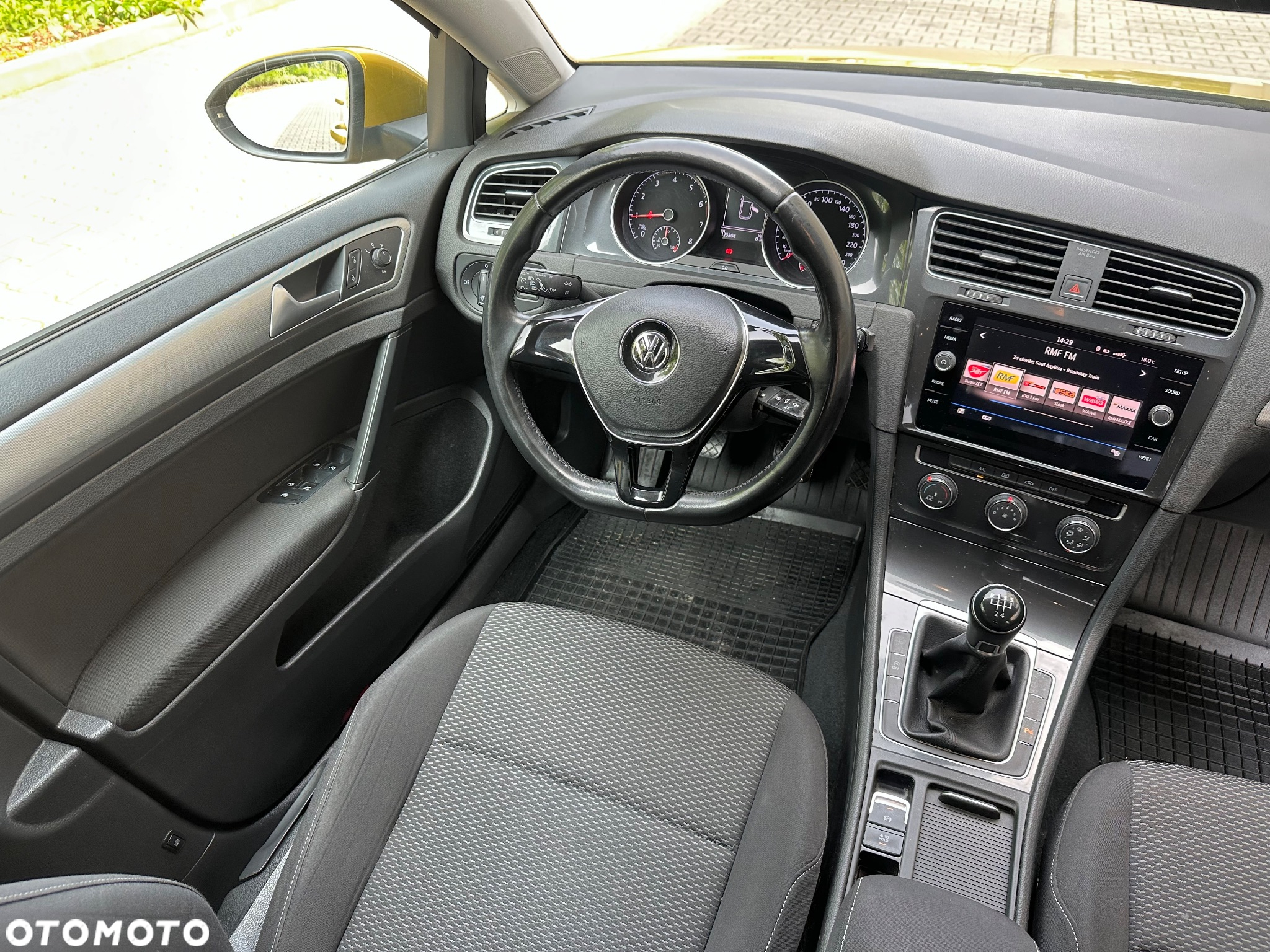 Volkswagen Golf VII 1.0 TSI BMT Trendline - 8