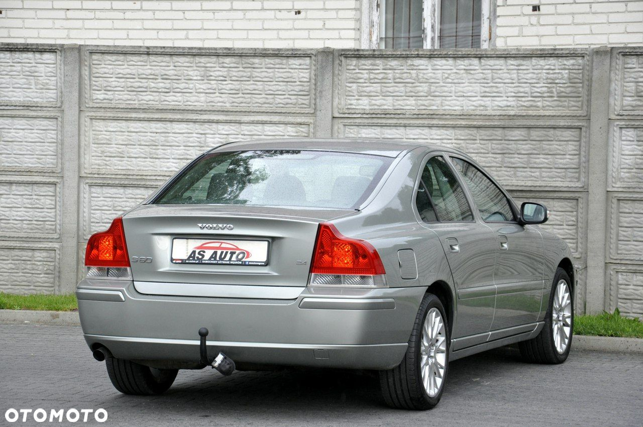 Volvo S60 2.4 Momentum - 3