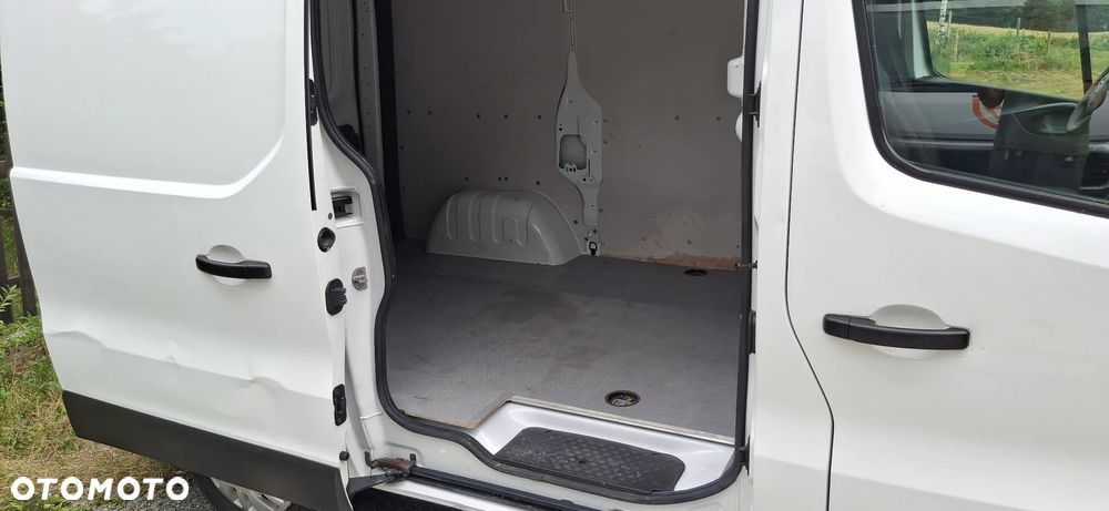Opel Vivaro - 14