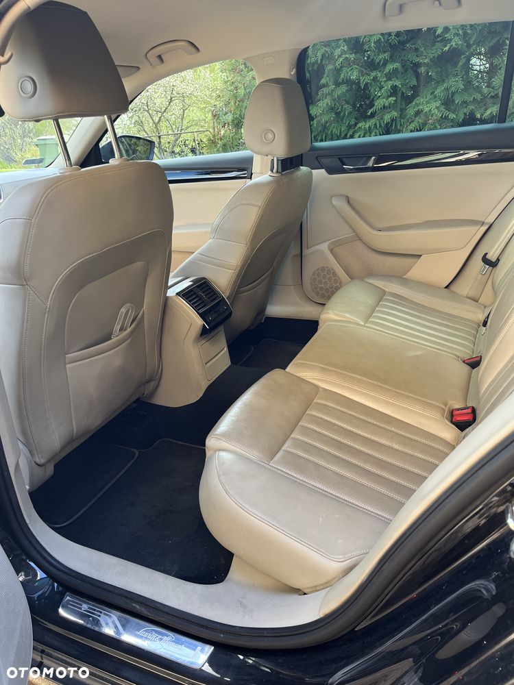 Skoda Superb 2.0 TDI L&K - 11