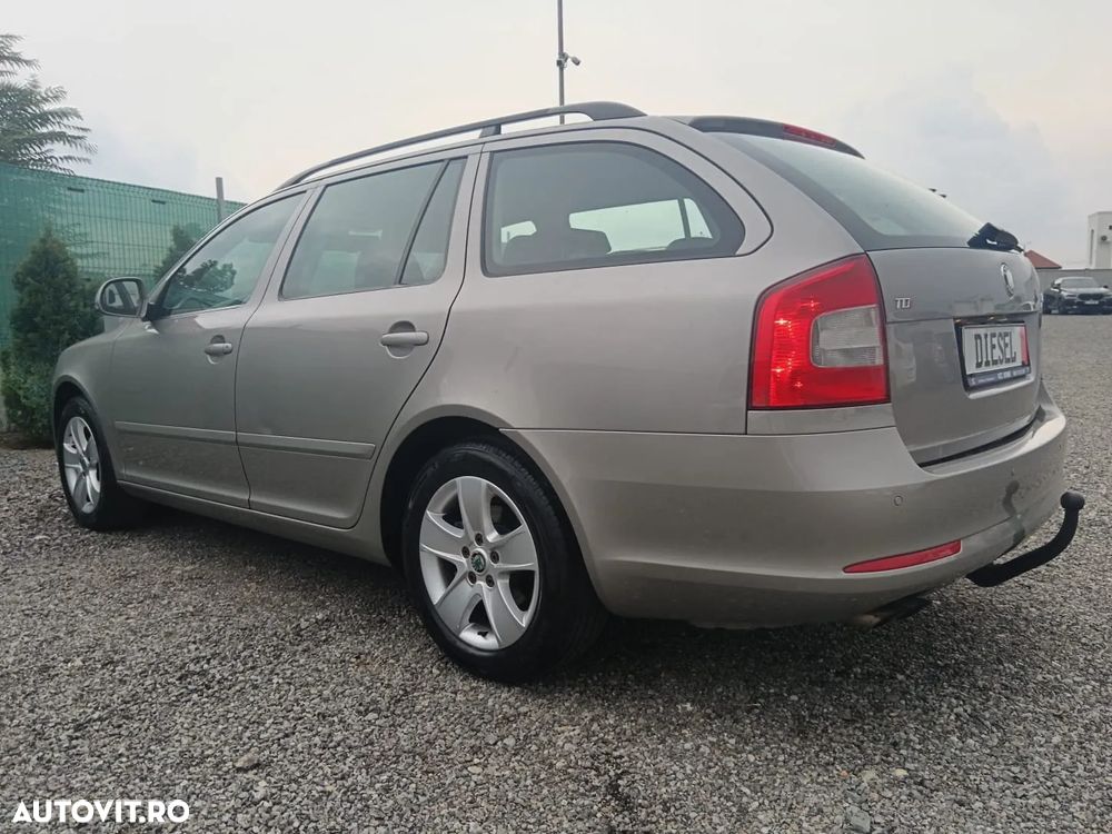 Skoda Octavia 2.0 TDI DPF Ambition - 3