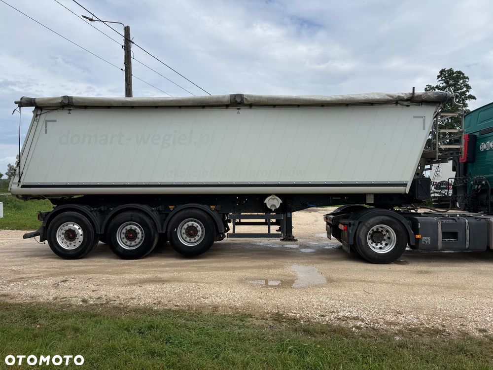 Schmitz Cargobull 39m3 2018r - 2