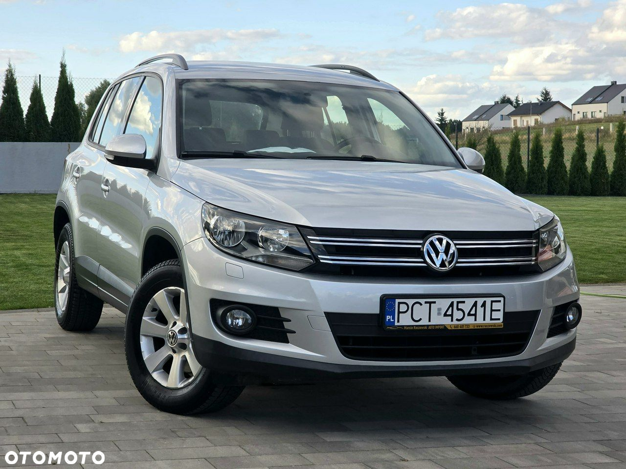 Volkswagen Tiguan - 2