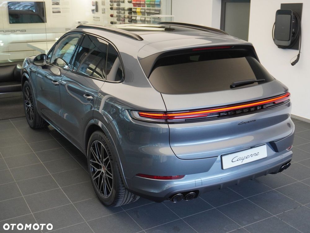 Porsche Cayenne Black Edition - 18