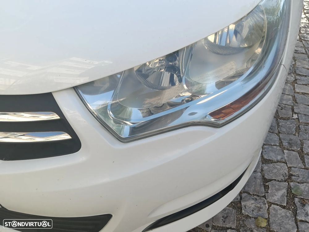 Citroën C4 e-HDi 110 Exclusive - 4