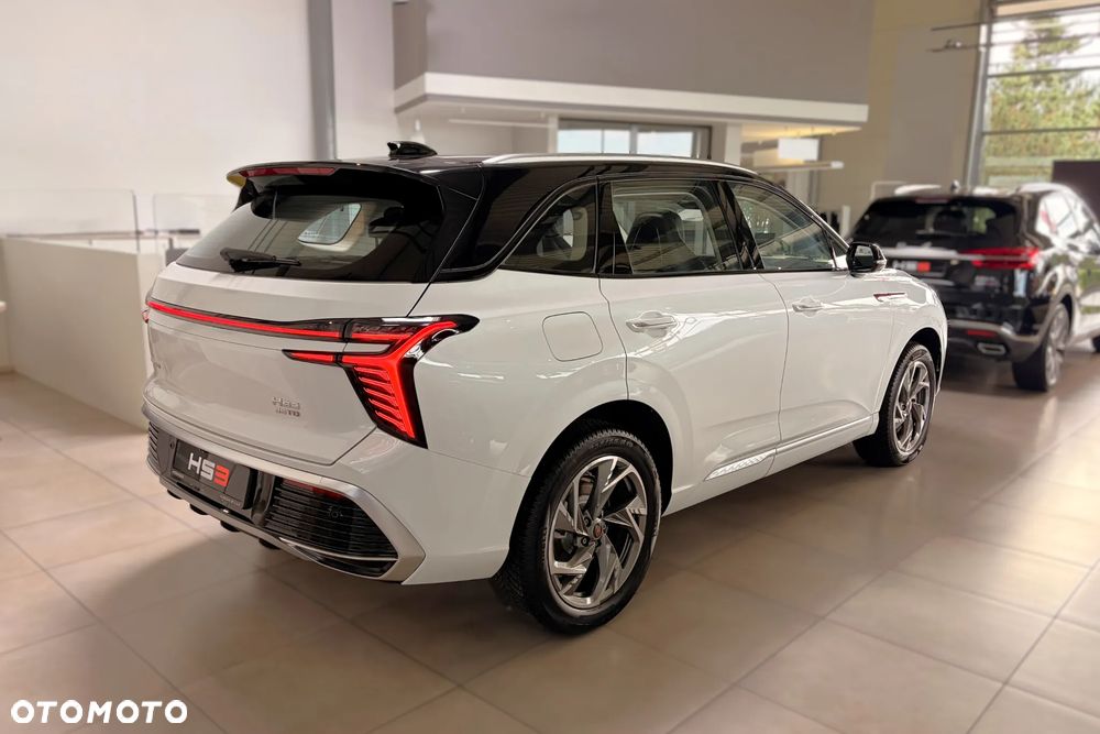 Hongqi HS3 - 4