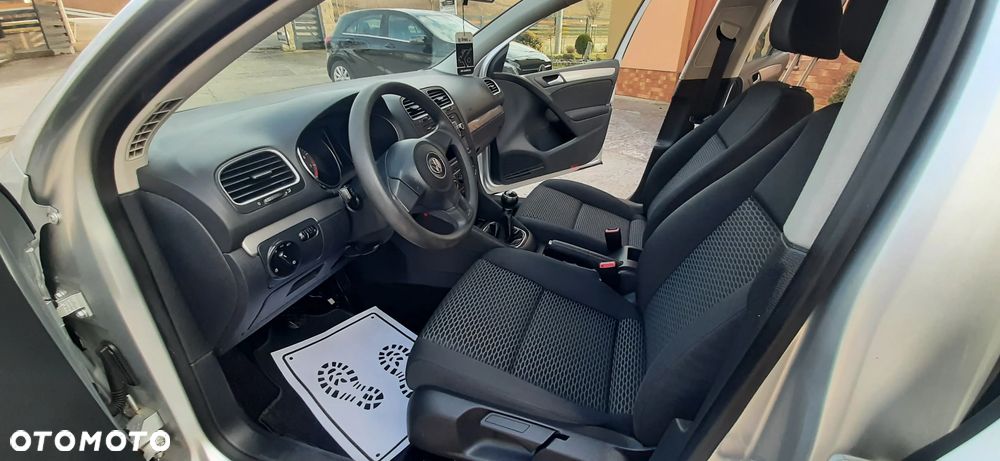 Volkswagen Golf - 35