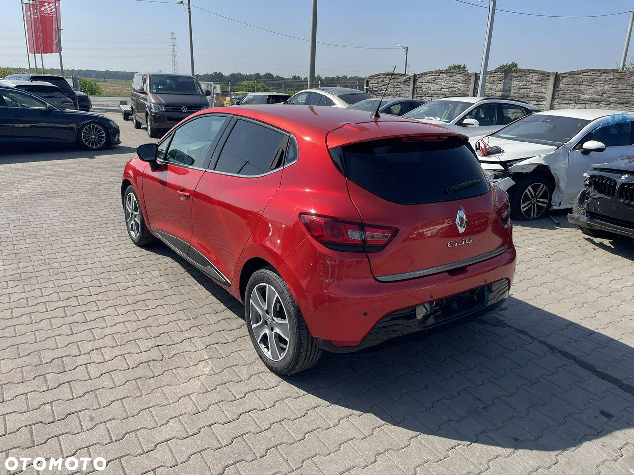 Renault Clio 1.2 16V 75 Life - 3