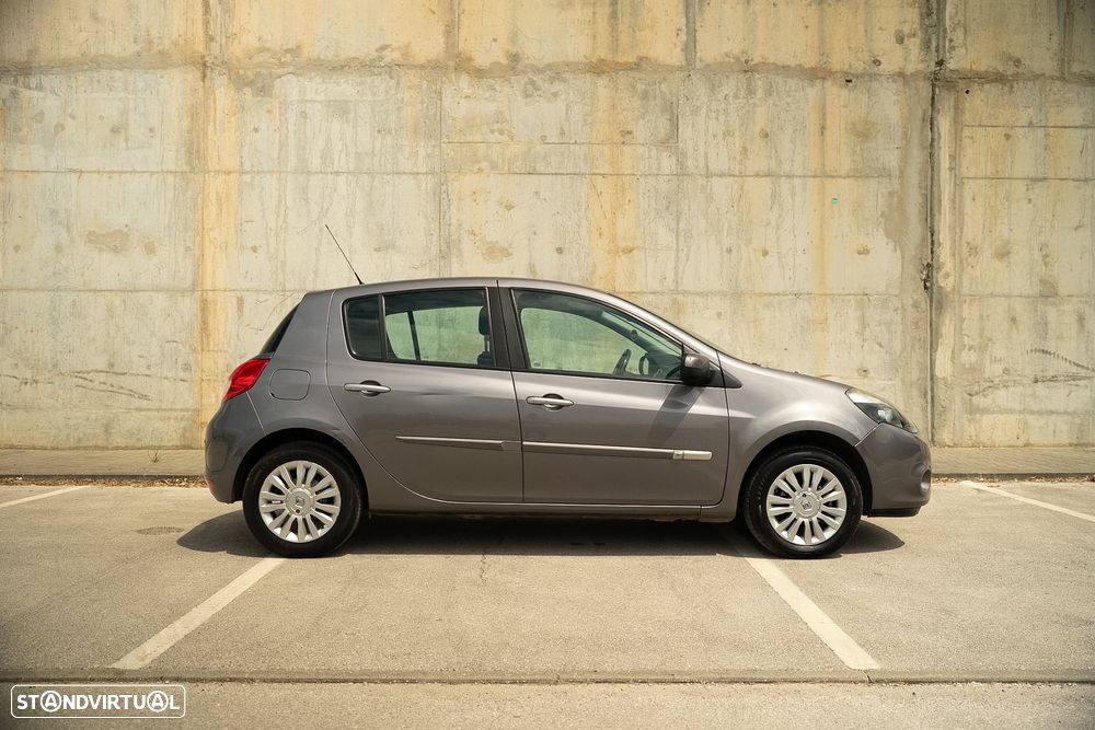 Renault Clio 1.5 dCi Dynamique S - 5